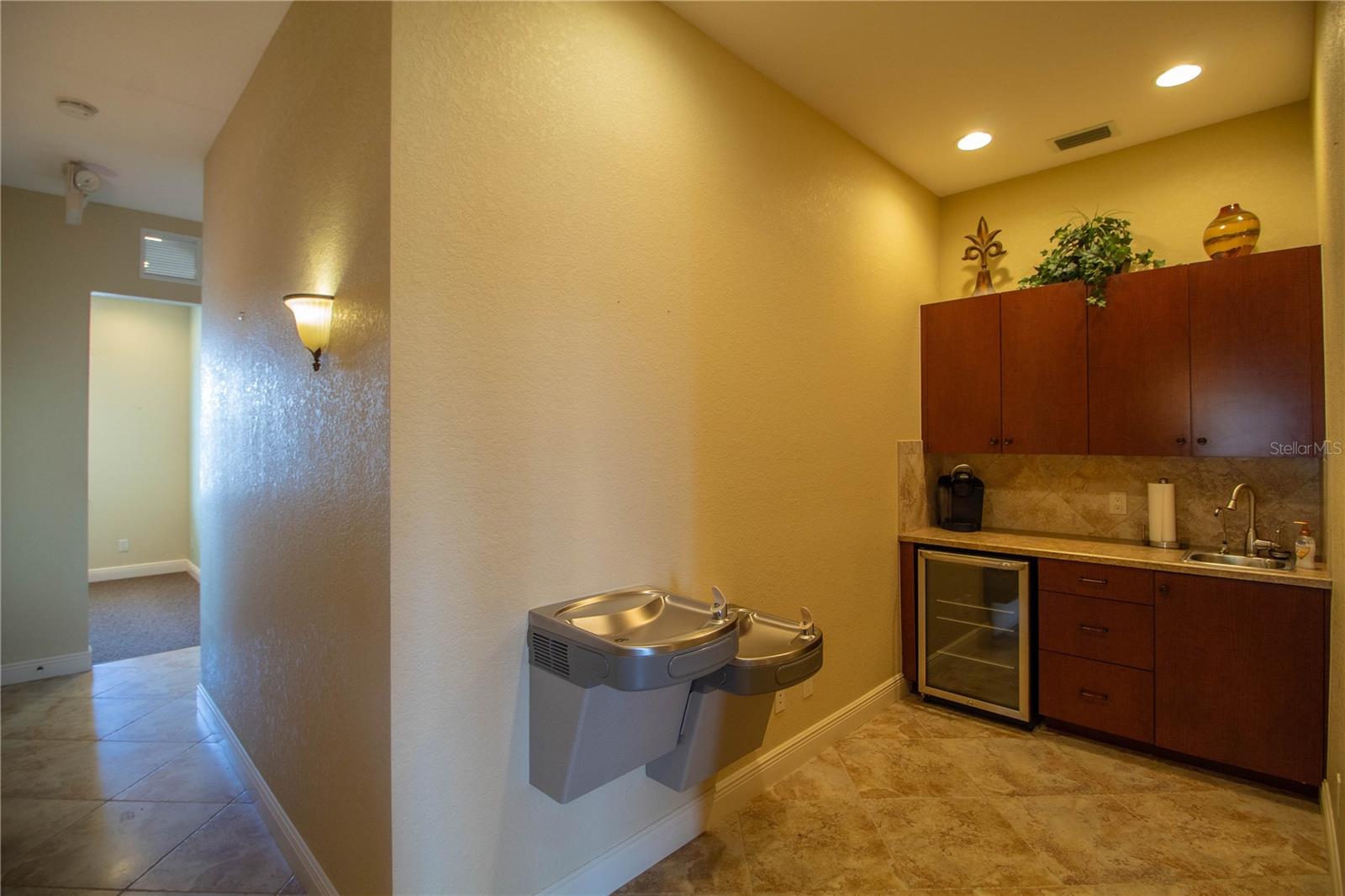 Image 15 of 32 For 334 Olympia Avenue