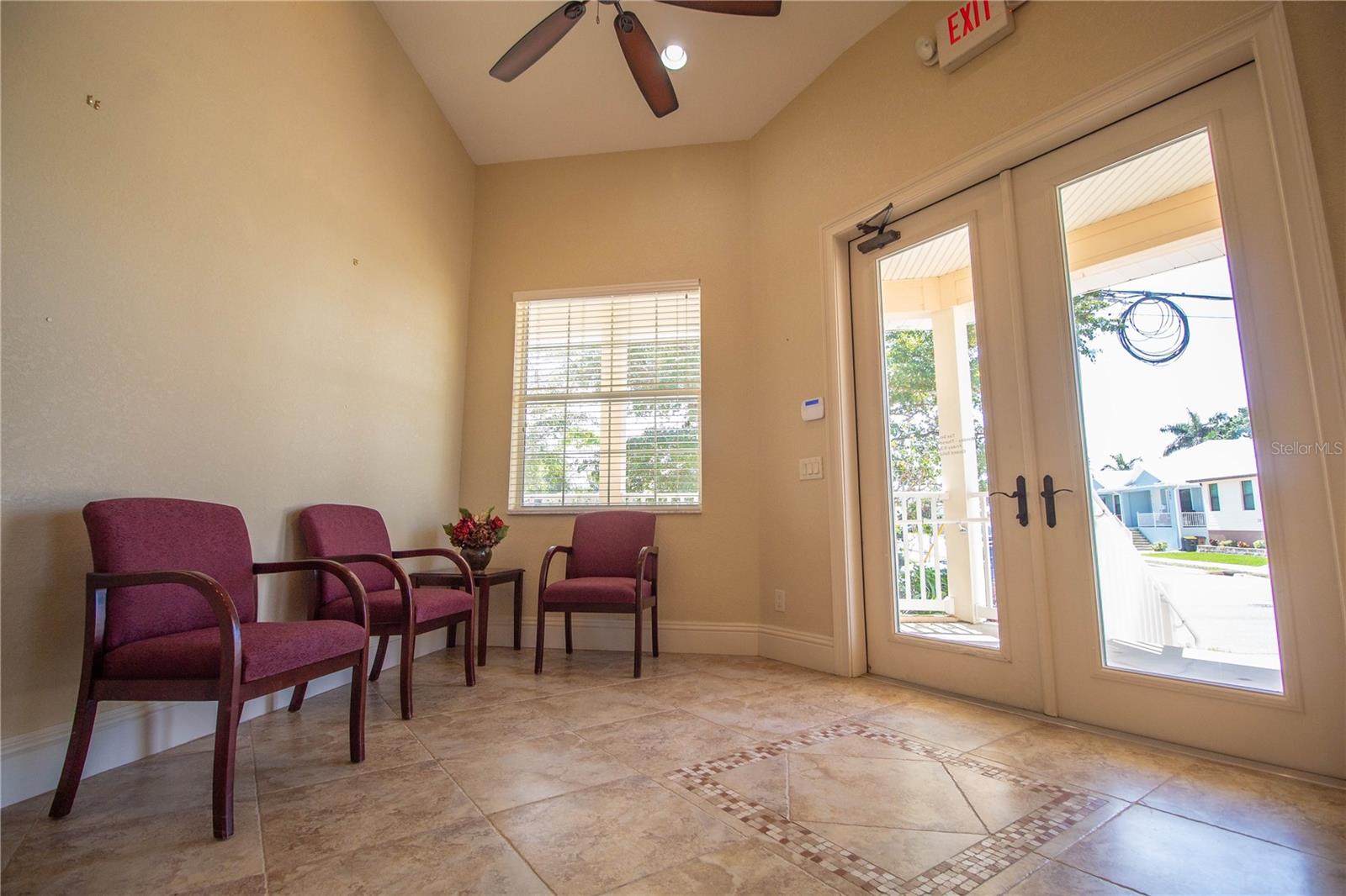 Image 19 of 32 For 334 Olympia Avenue