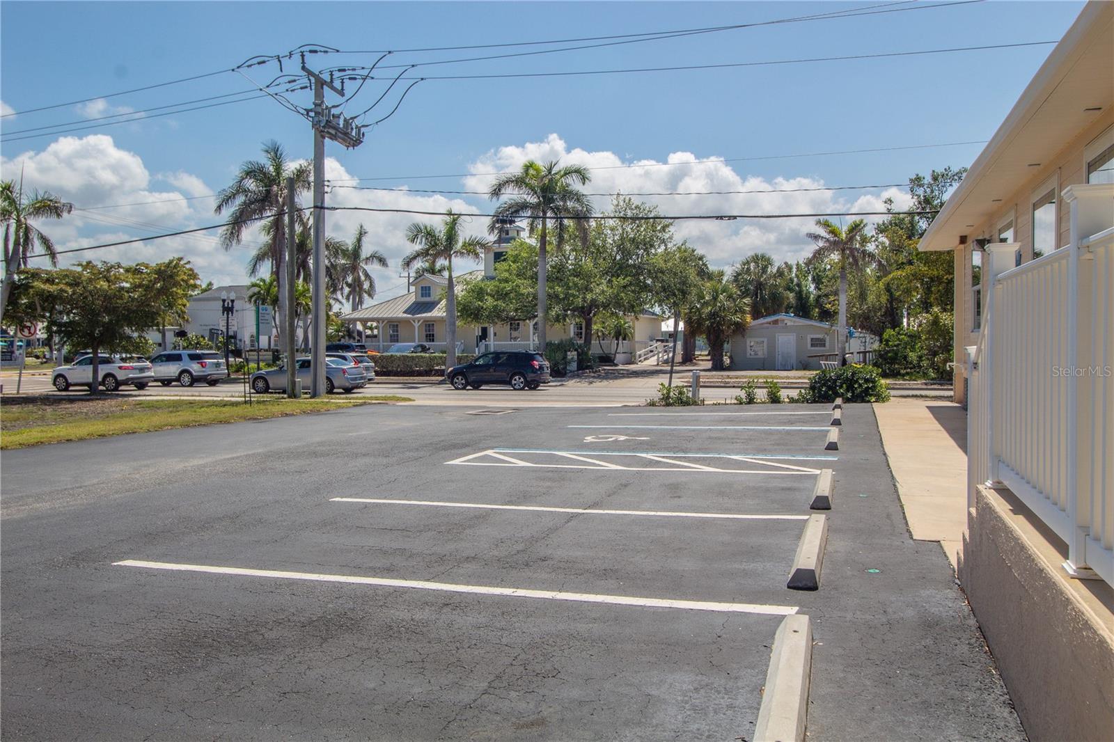 Image 30 of 32 For 334 Olympia Avenue