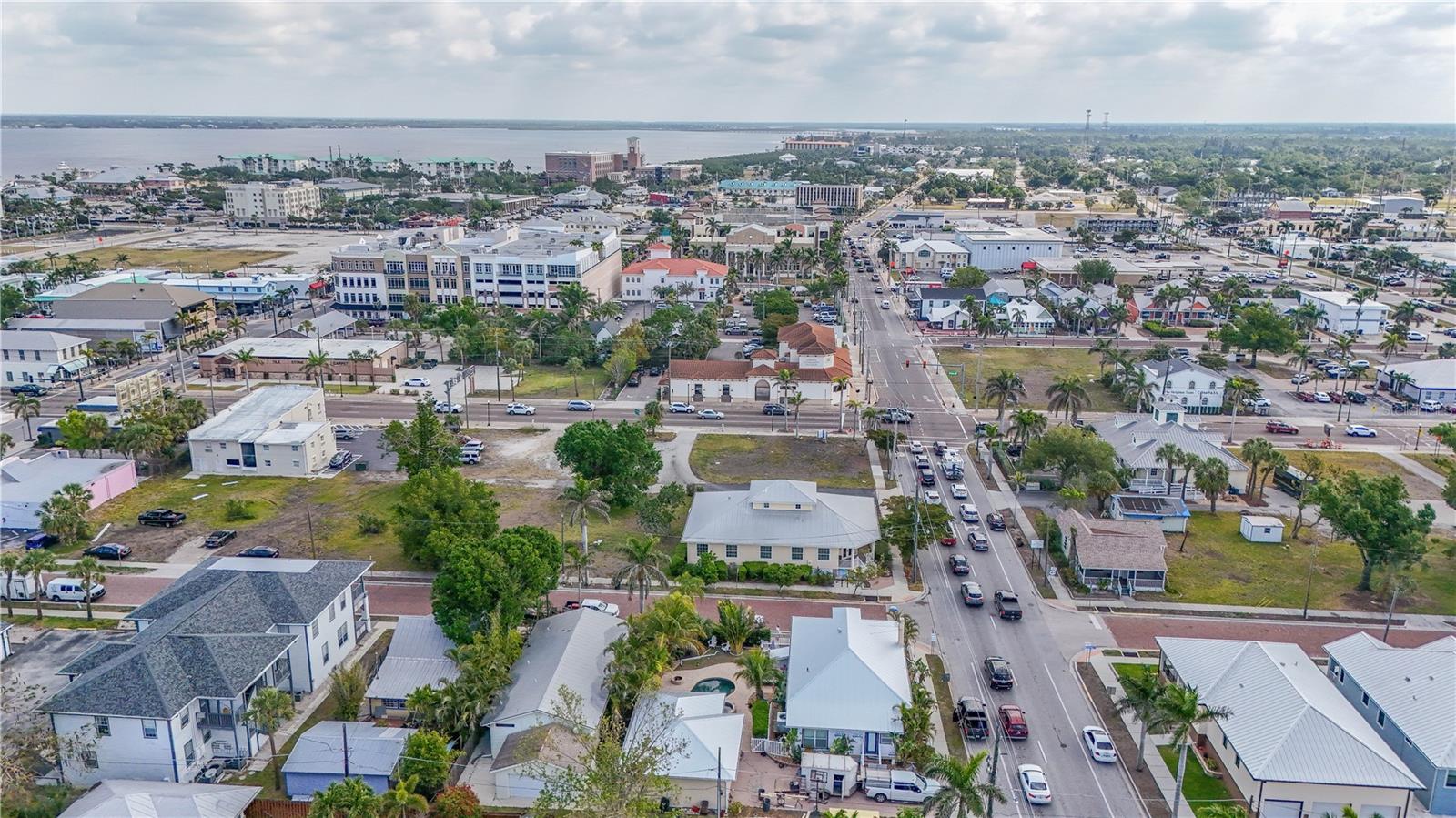 Image 31 of 32 For 334 Olympia Avenue