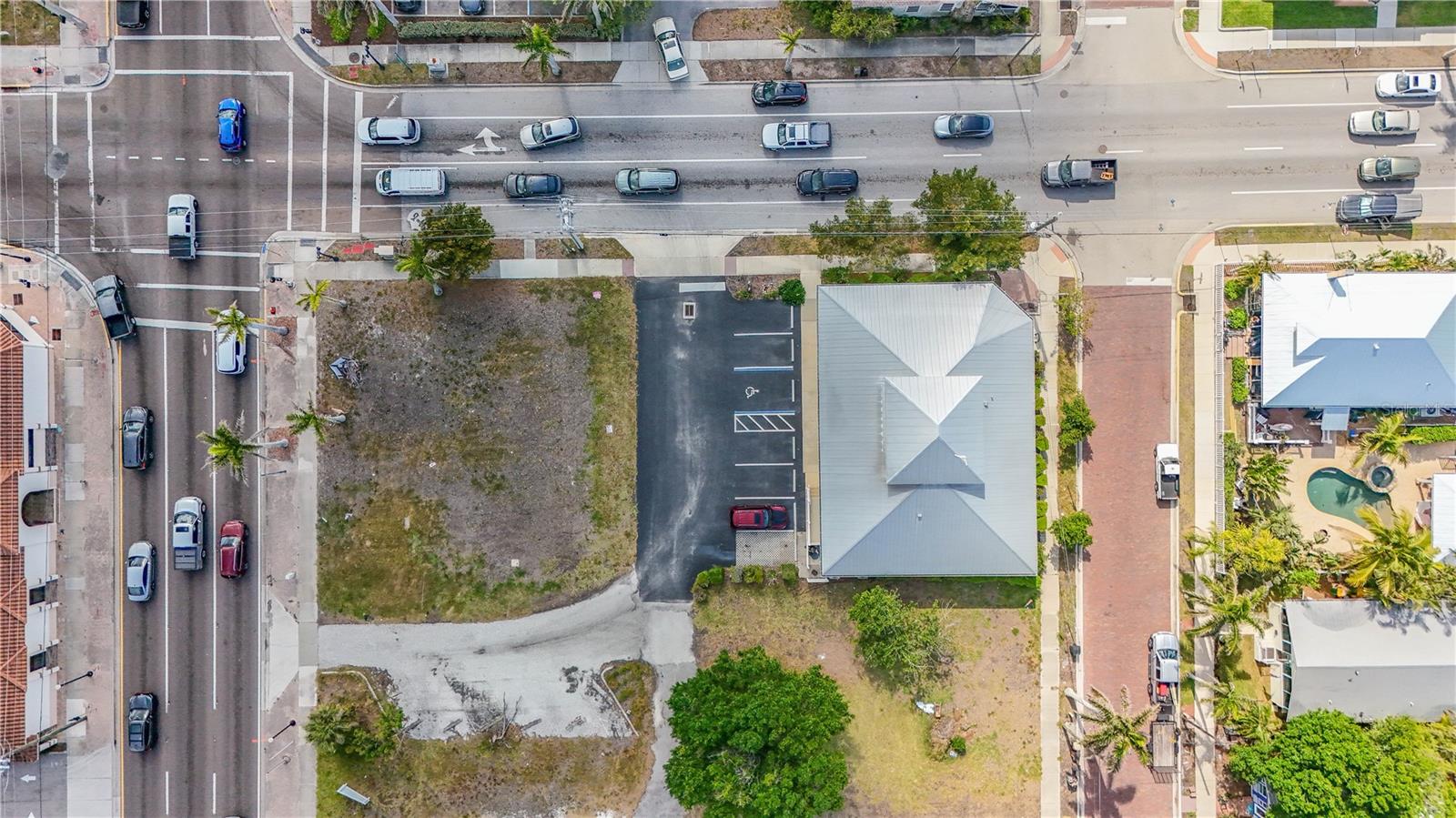 Image 32 of 32 For 334 Olympia Avenue