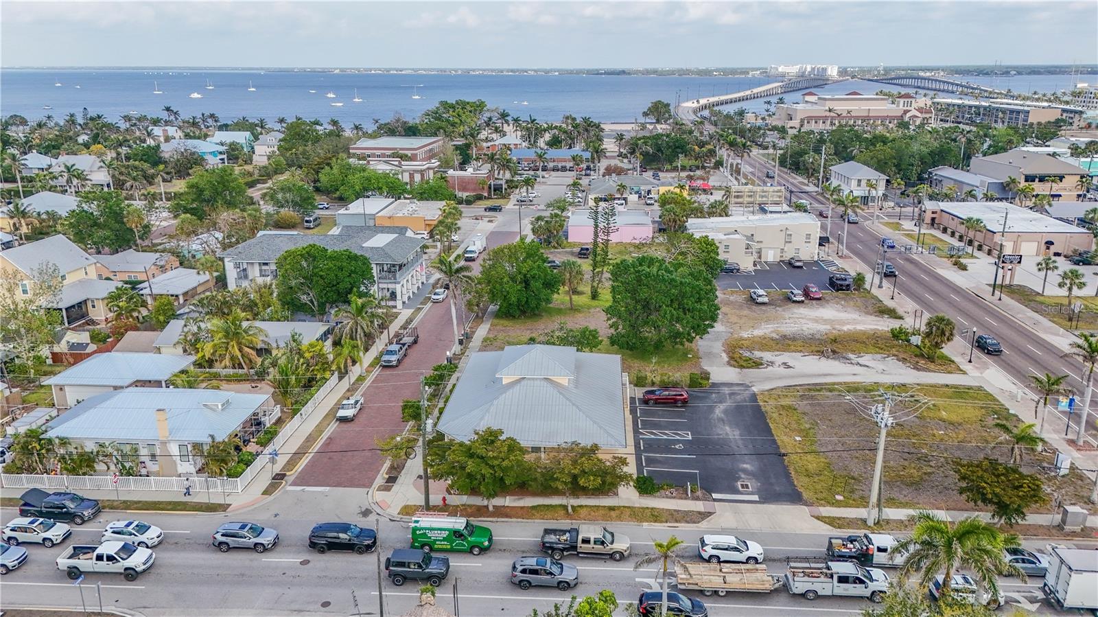 Image 5 of 32 For 334 Olympia Avenue