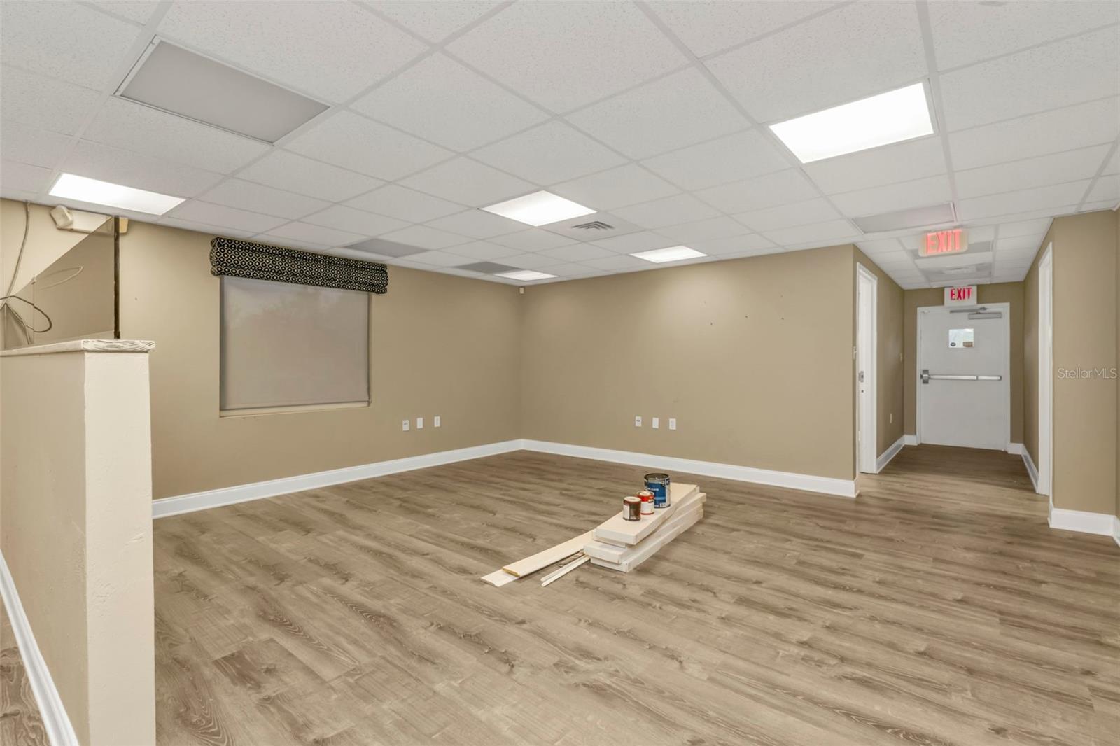 Image 7 of 40 For 128 Charlotte Avenue 117b