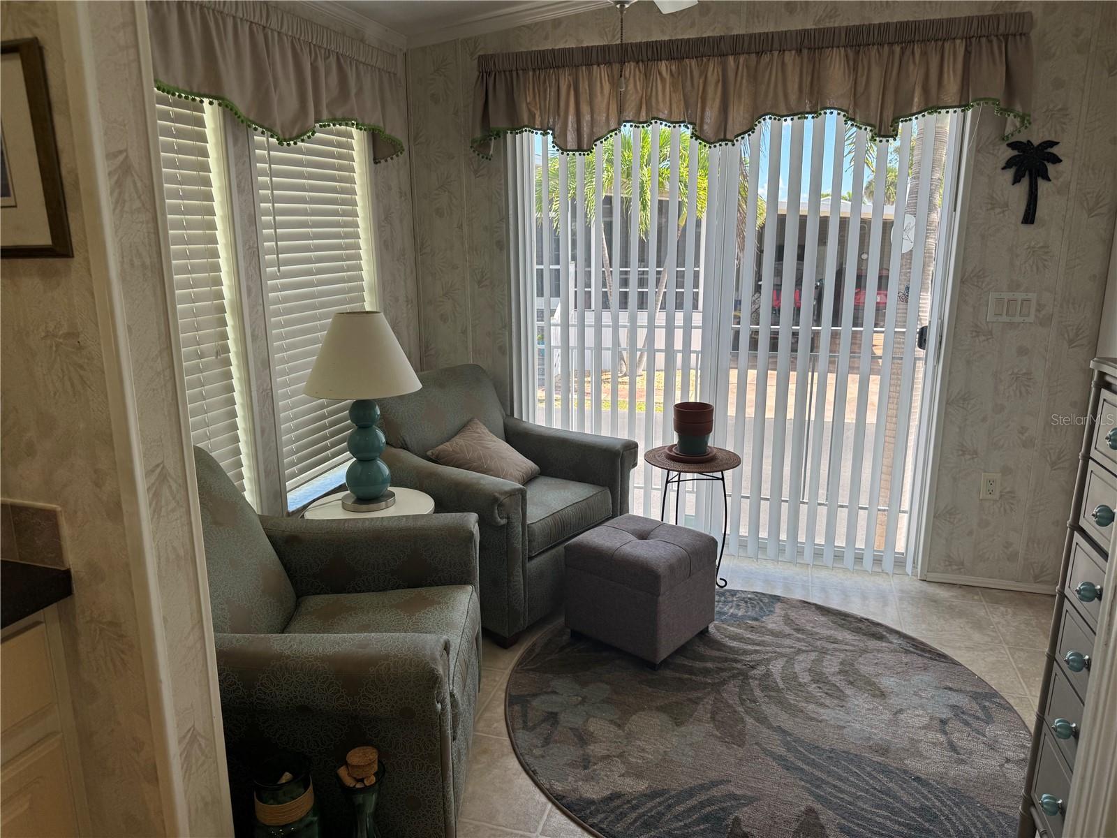 Image 12 of 38 For 10303 Burnt Store Road 245