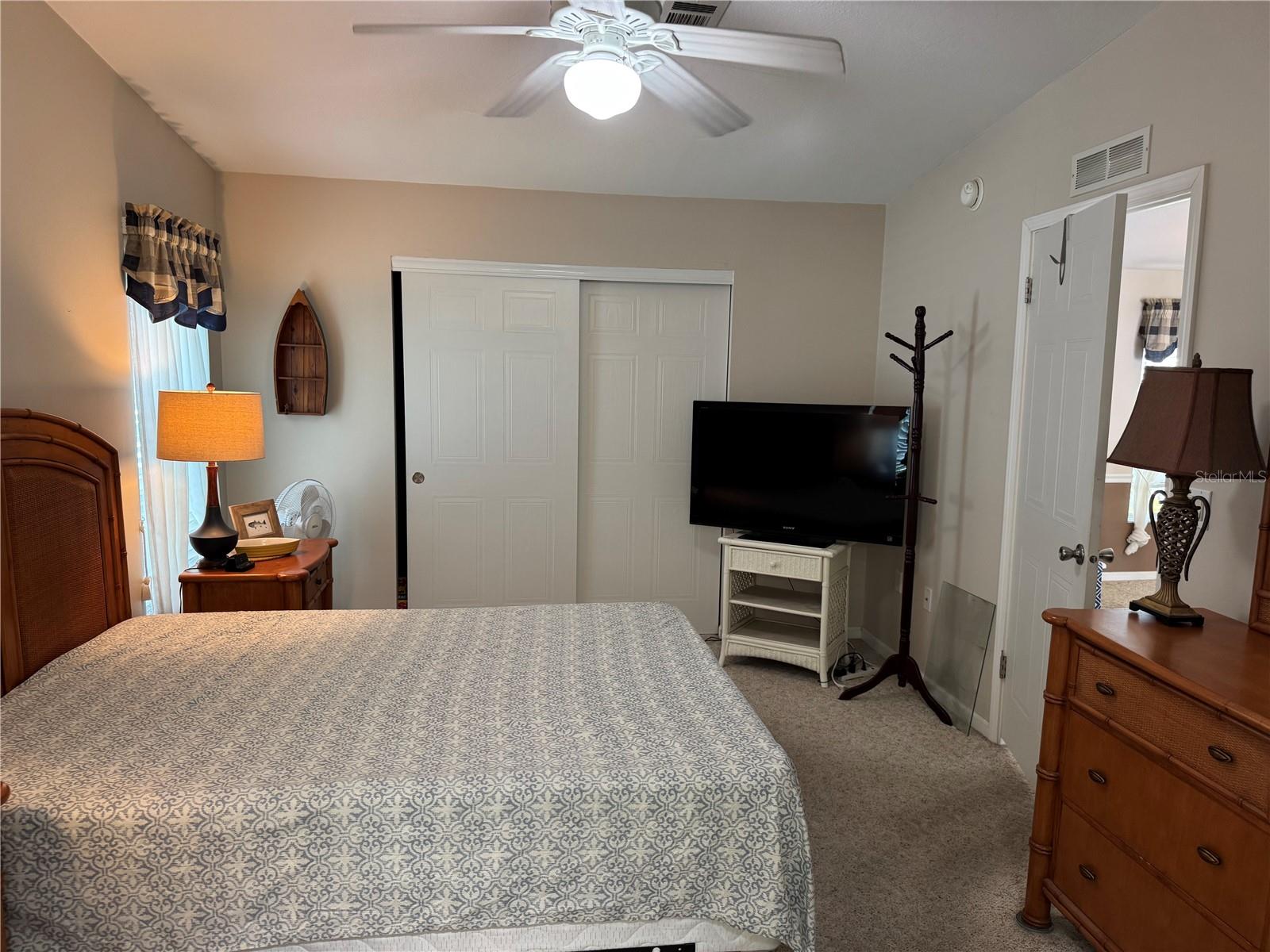 Image 16 of 38 For 10303 Burnt Store Road 245