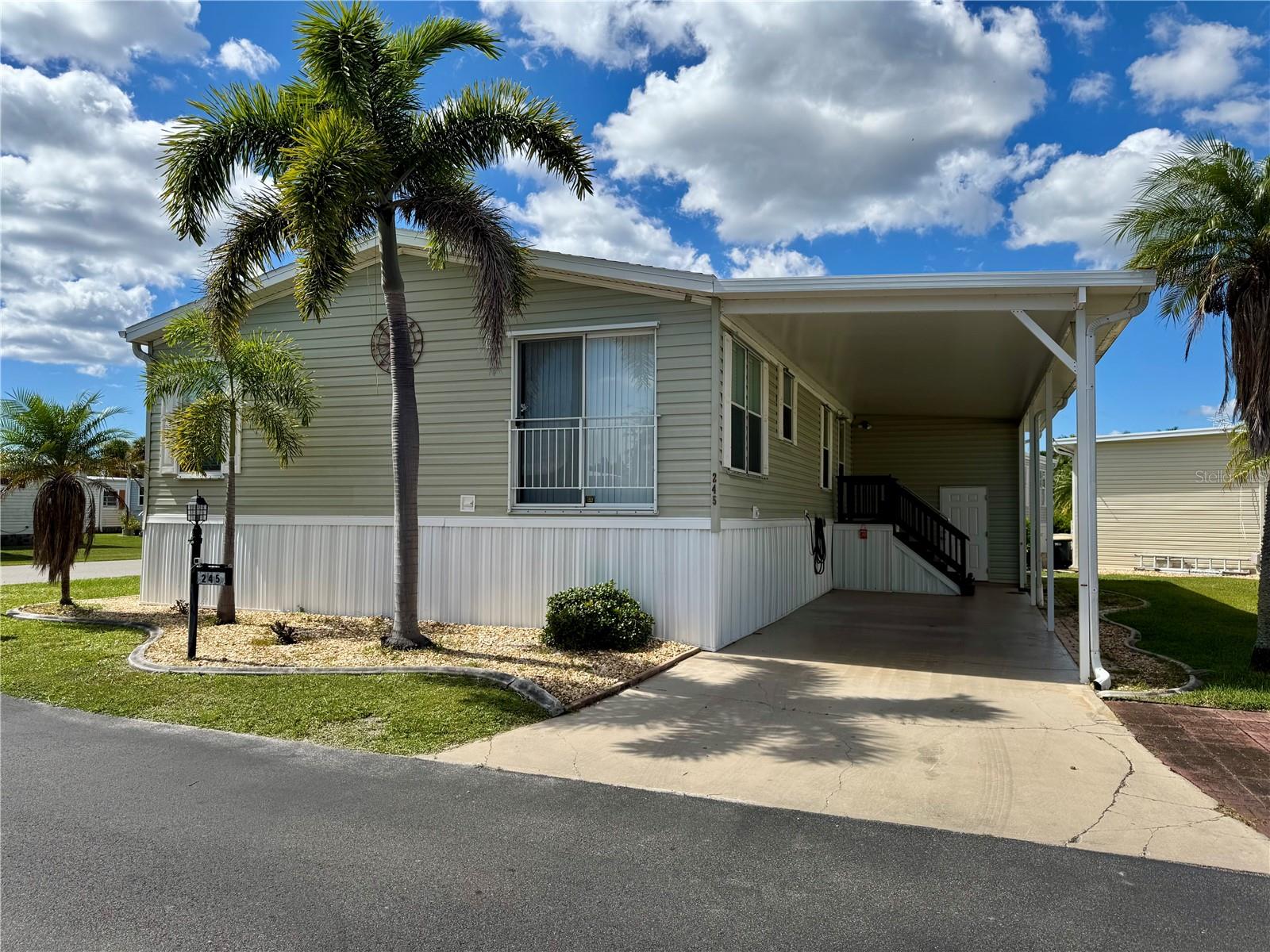 Image 28 of 38 For 10303 Burnt Store Road 245