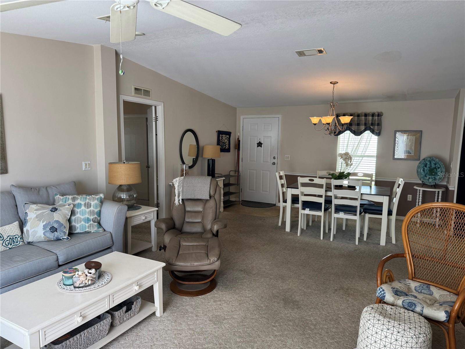 Image 7 of 38 For 10303 Burnt Store Road 245