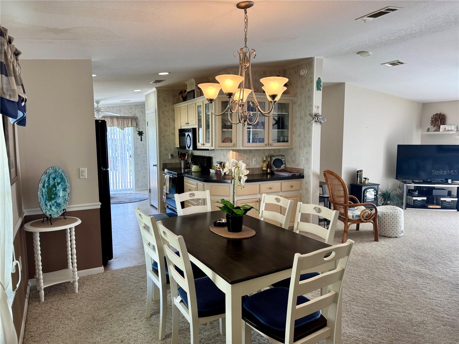 Image 8 of 38 For 10303 Burnt Store Road 245