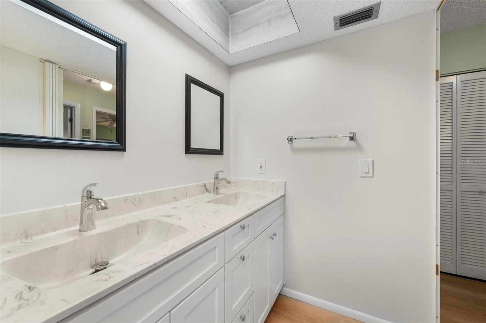 Image 24 of 64 For 22375 Edgewater Drive 234