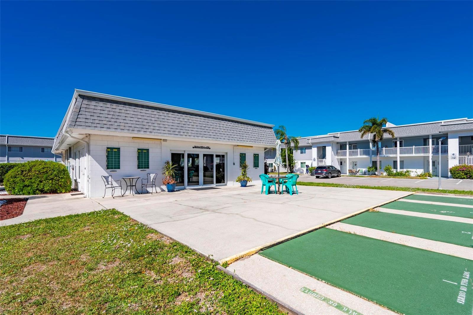 Image 31 of 64 For 22375 Edgewater Drive 234