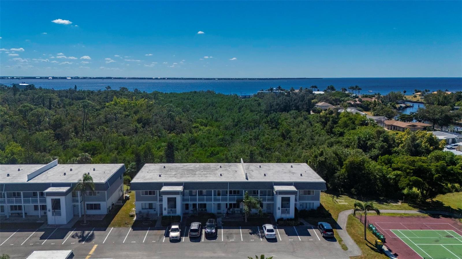 Image 43 of 64 For 22375 Edgewater Drive 234