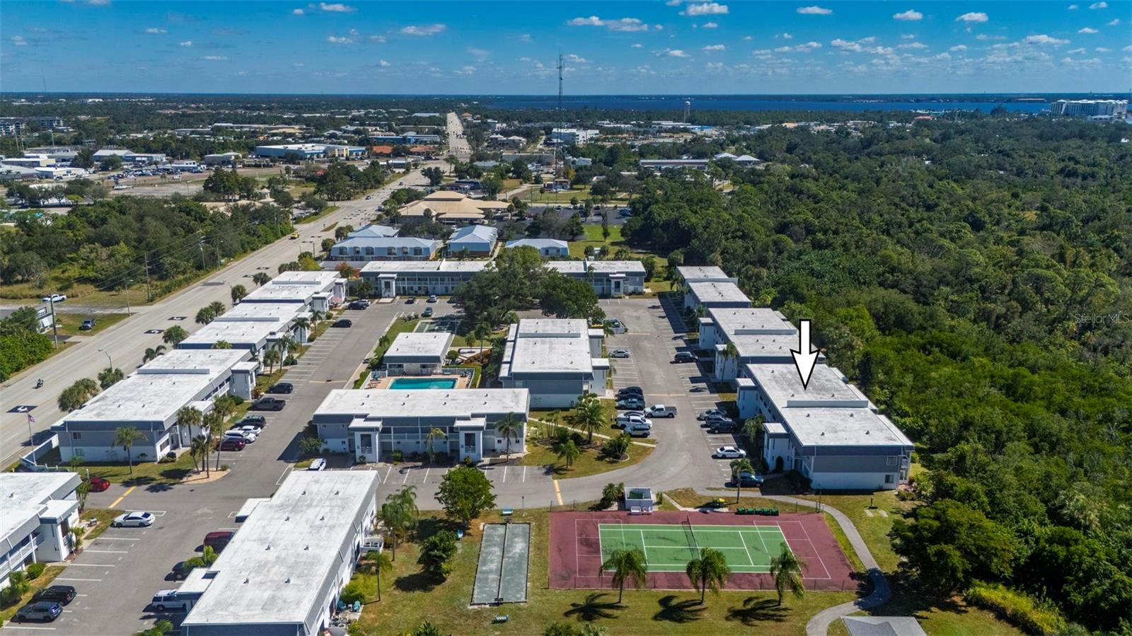 Image 46 of 64 For 22375 Edgewater Drive 234