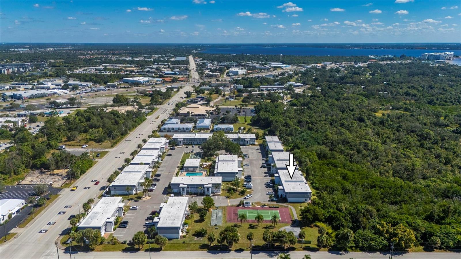 Image 47 of 64 For 22375 Edgewater Drive 234