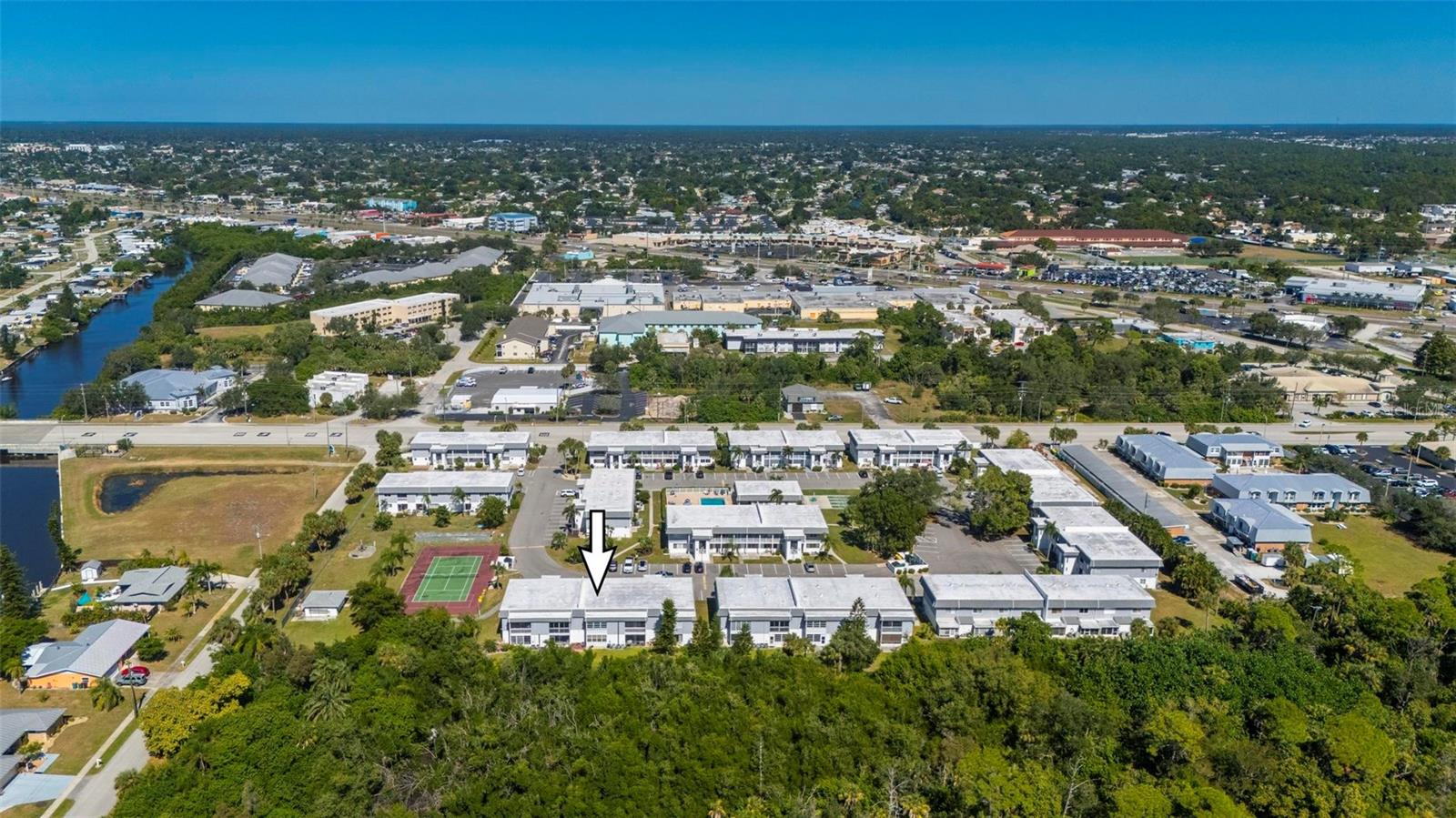 Image 49 of 64 For 22375 Edgewater Drive 234