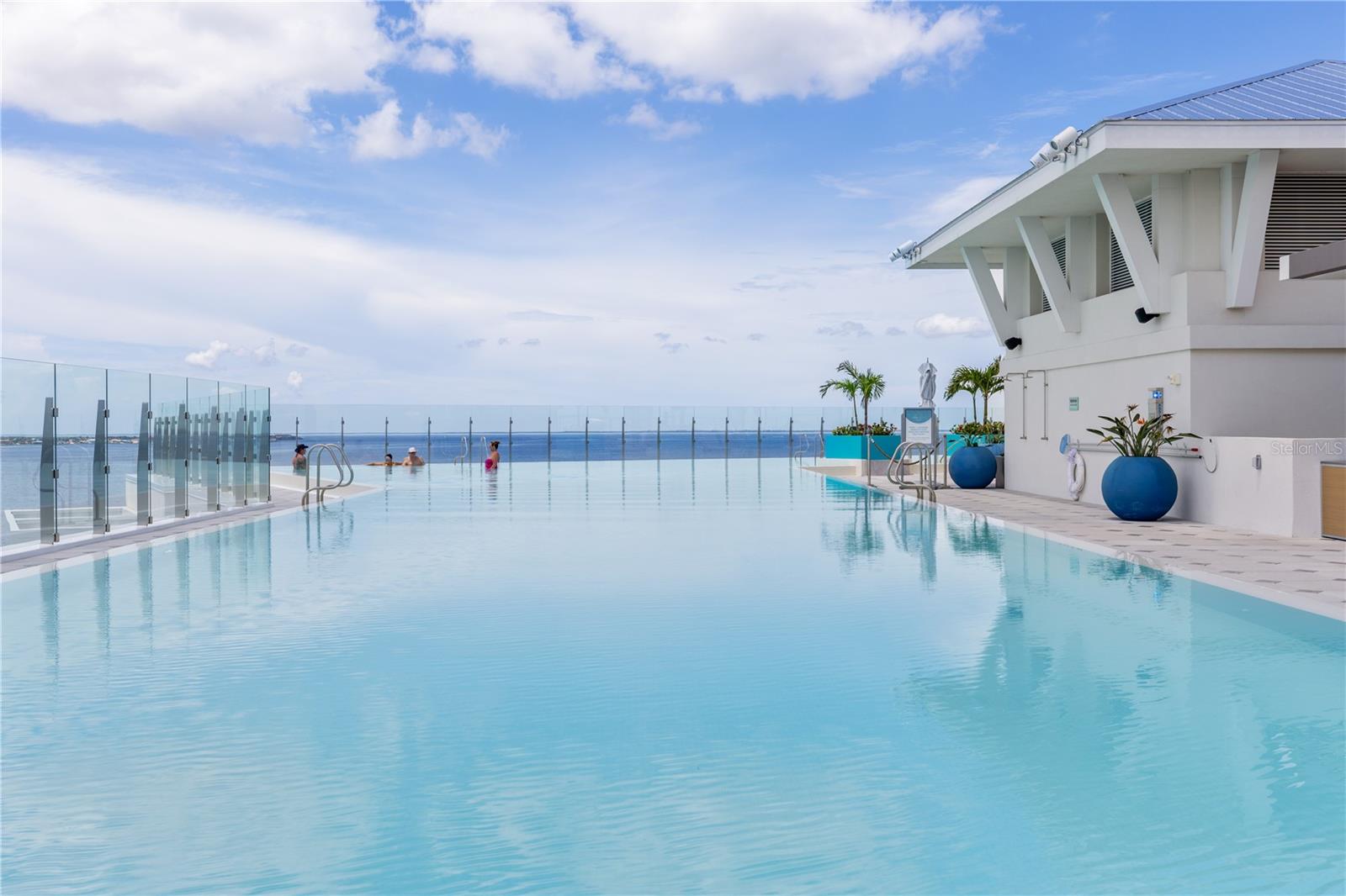 Image 60 of 64 For 22375 Edgewater Drive 234