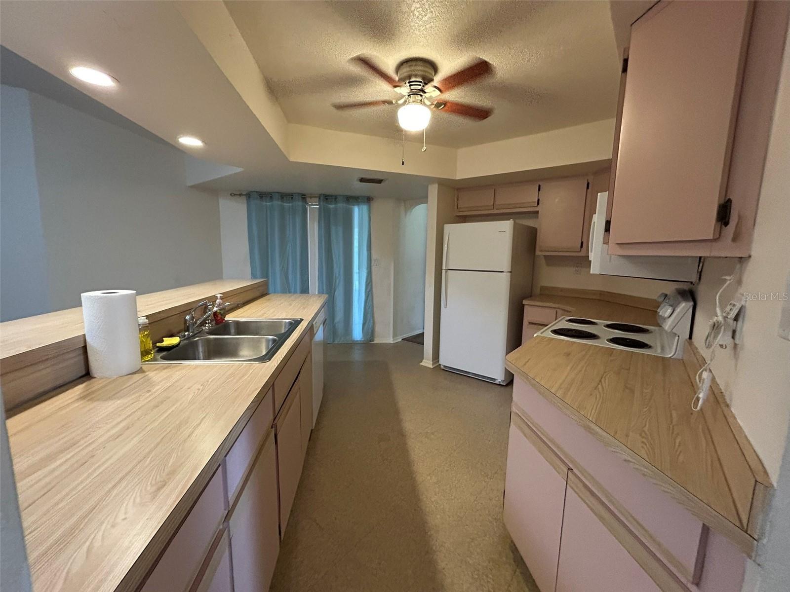 Image 4 of 21 For 20408 Andover Avenue