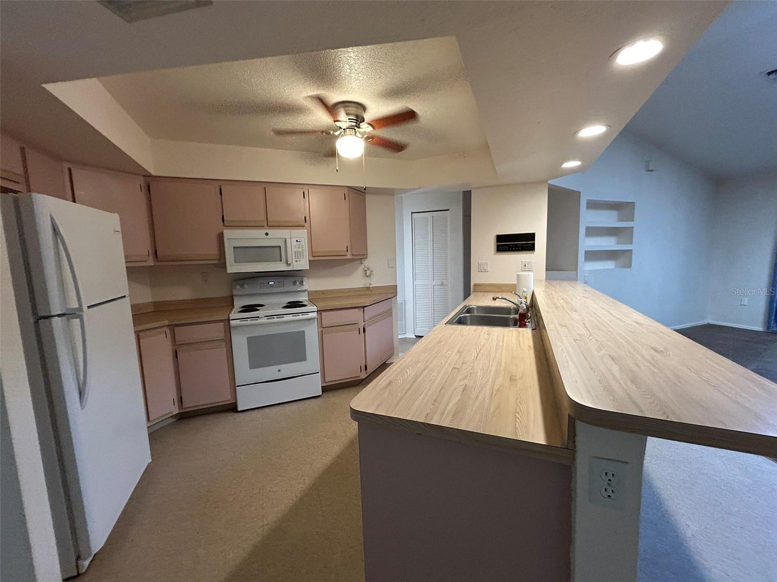 Image 5 of 21 For 20408 Andover Avenue