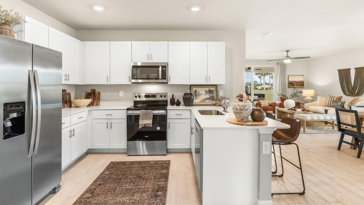 Image 5 of 15 For 4839 Schubert Trail