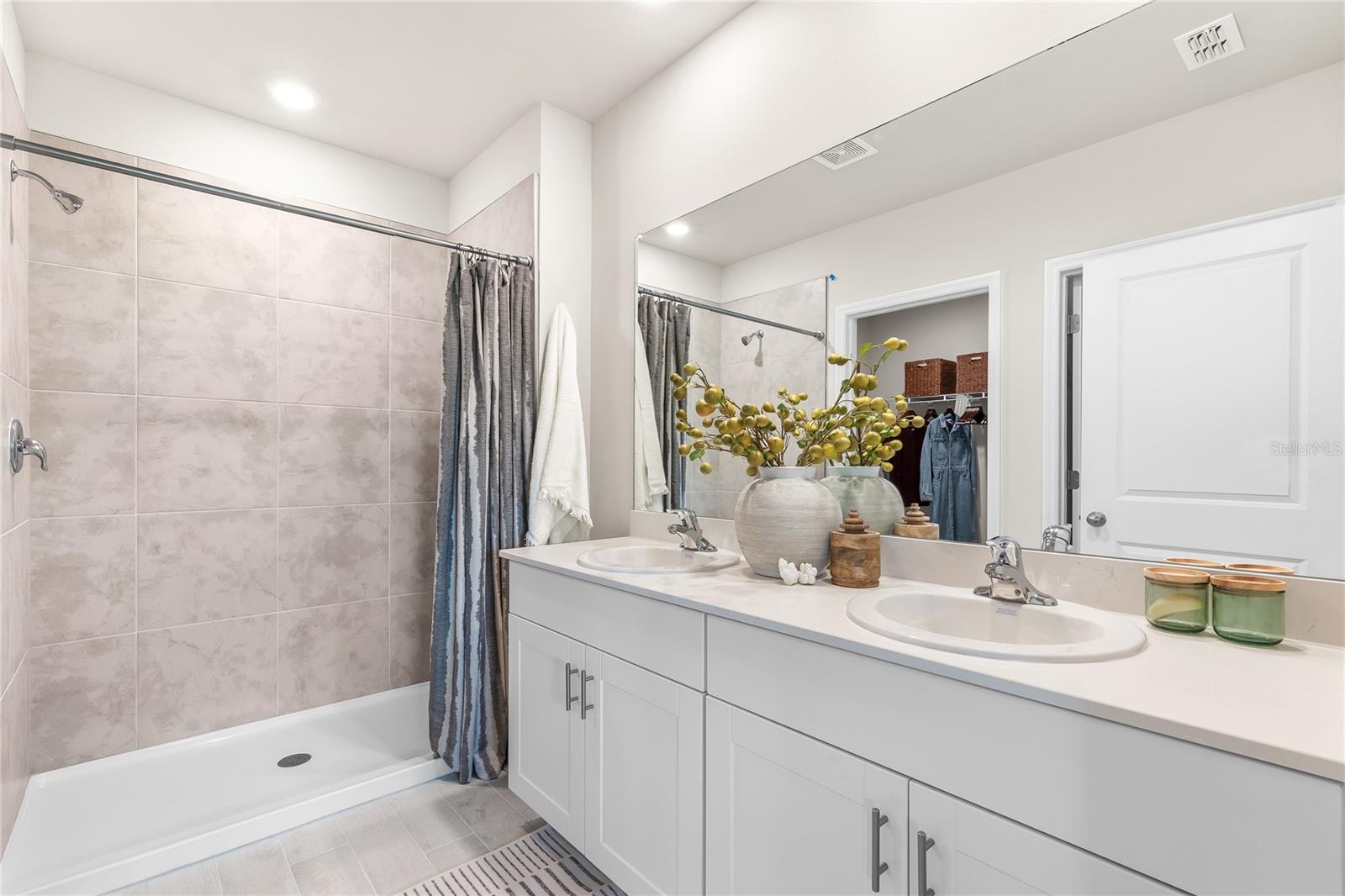 Image 12 of 18 For 4863 Schubert Trail