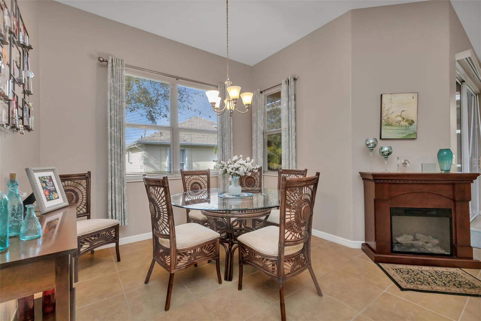 Image 8 of 41 For 1809 Knights Bridge Trail