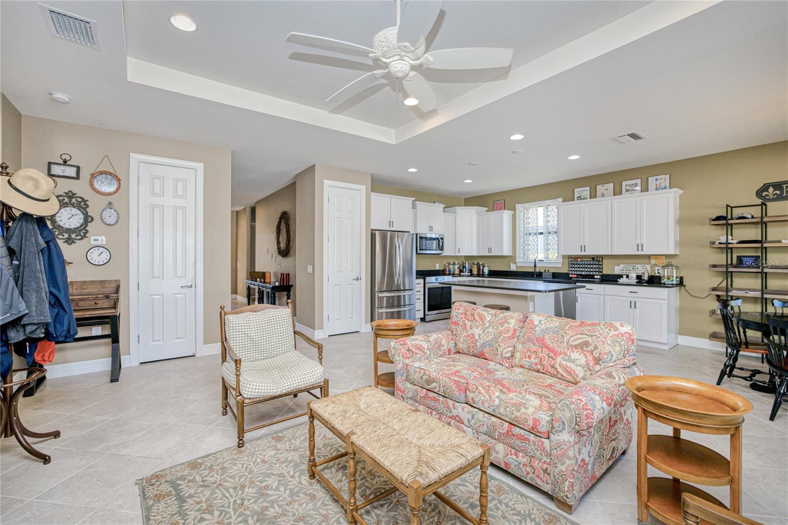 Image 10 of 50 For 2600 Sherman Oak Drive