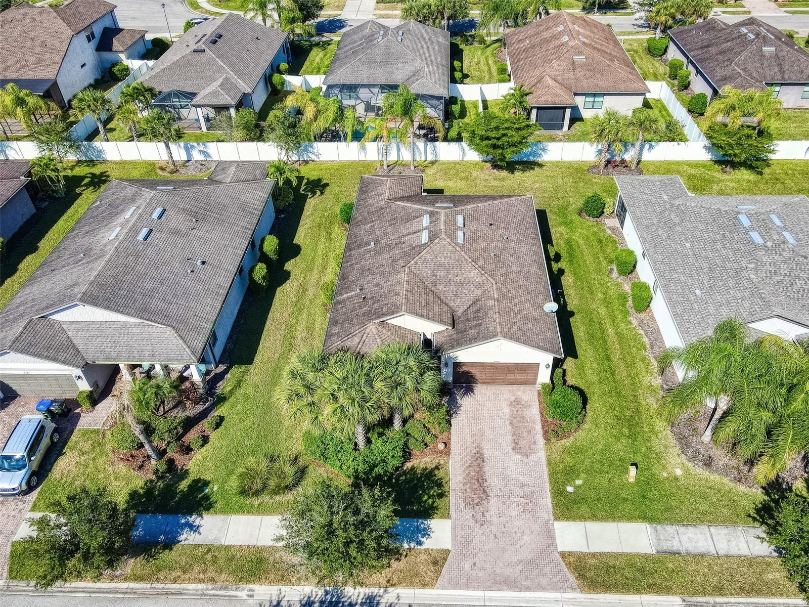 Image 39 of 50 For 2600 Sherman Oak Drive