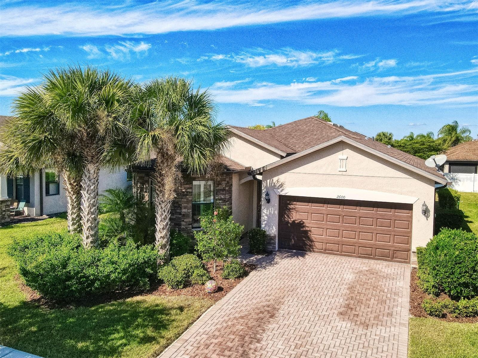 Image 4 of 50 For 2600 Sherman Oak Drive