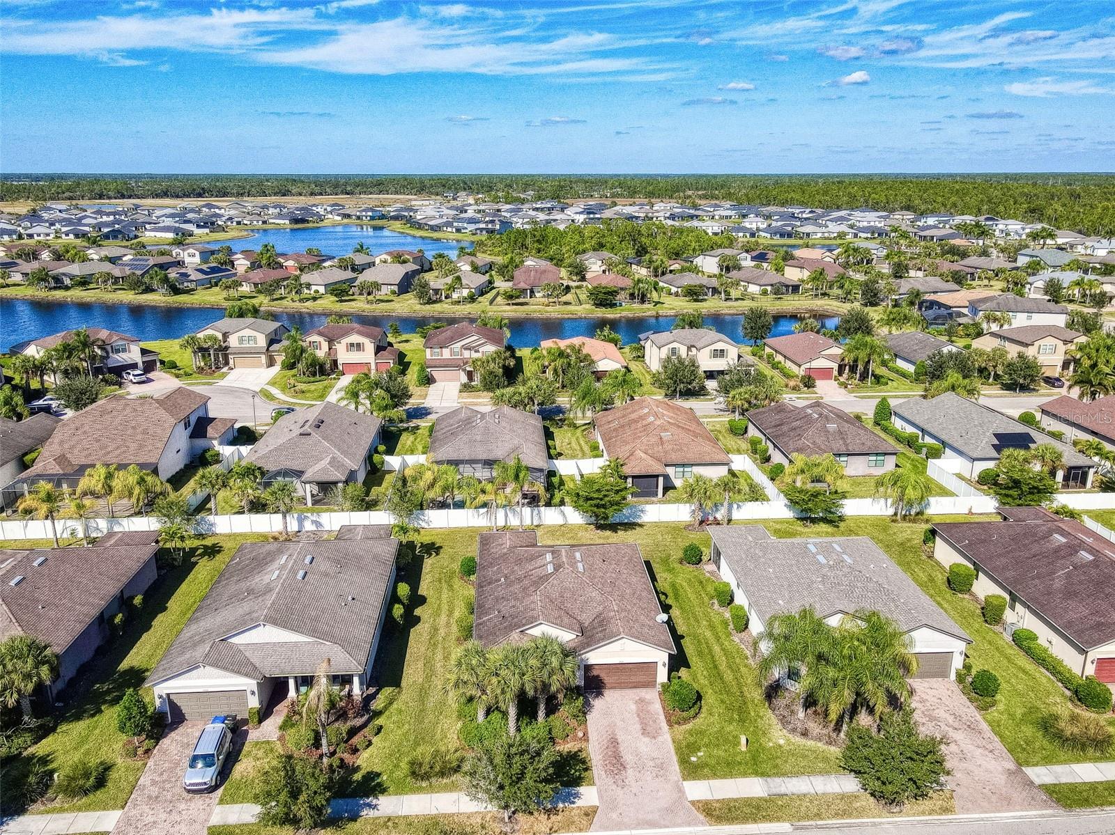 Image 46 of 50 For 2600 Sherman Oak Drive