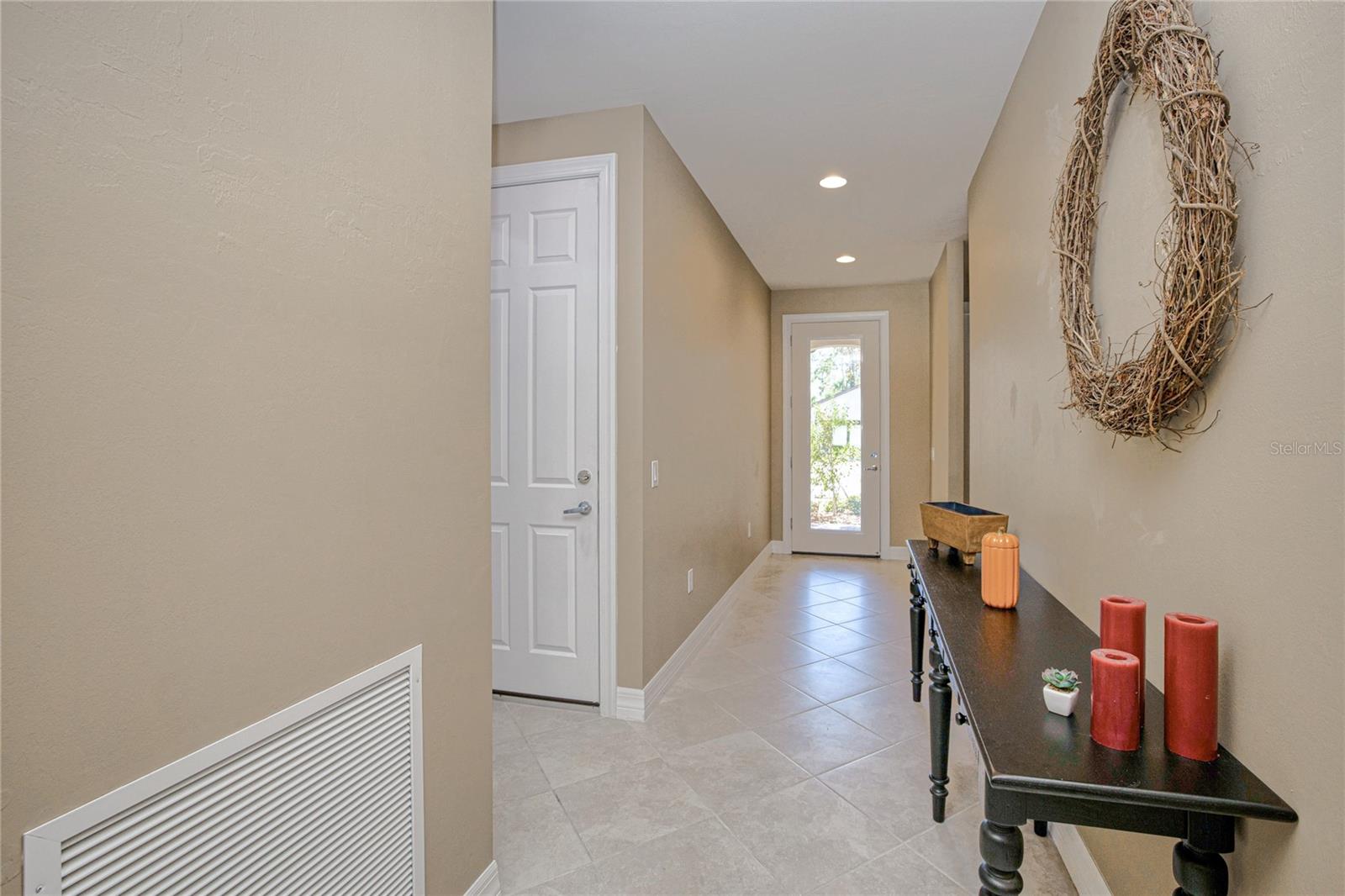 Image 6 of 50 For 2600 Sherman Oak Drive