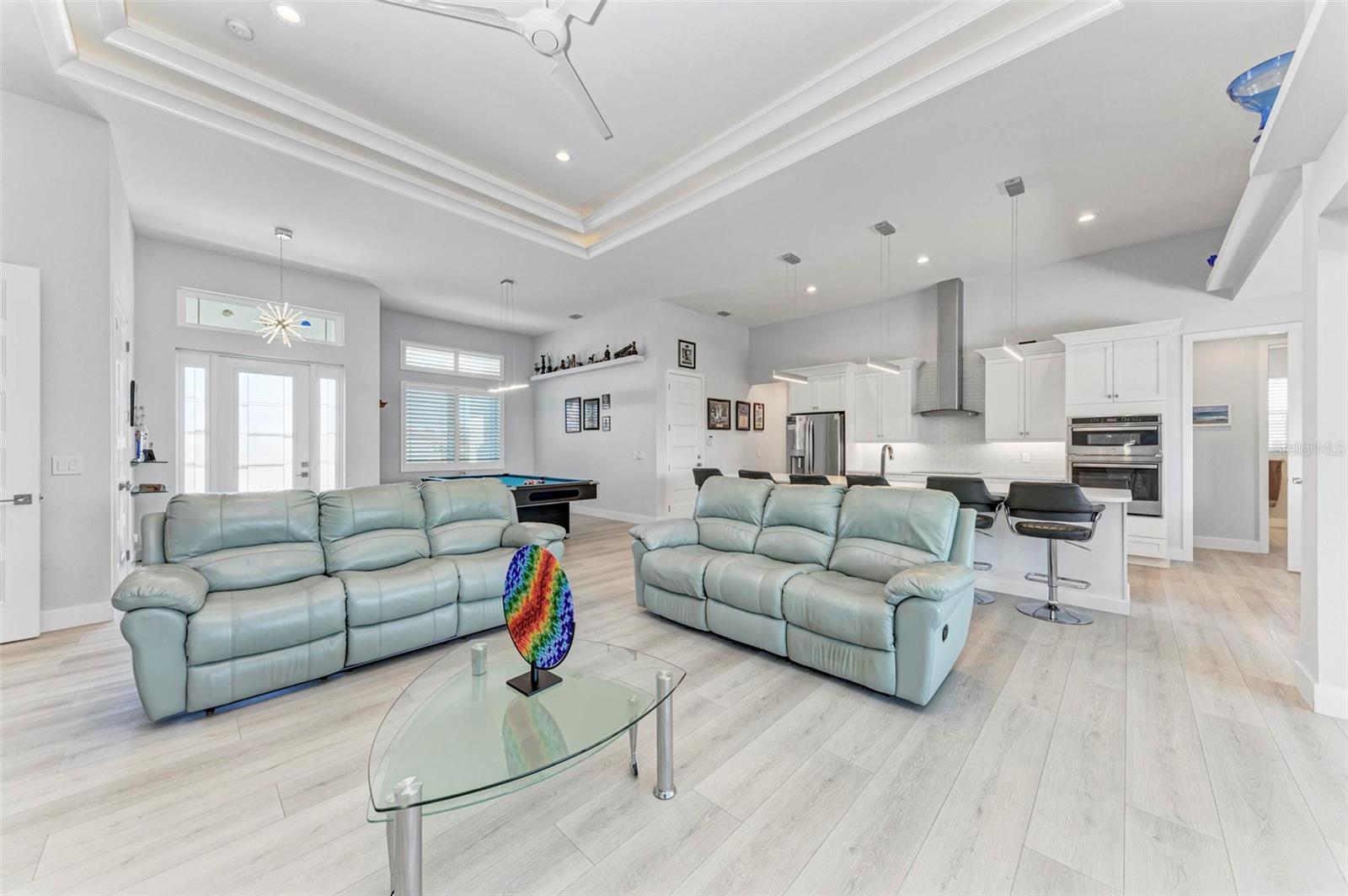 Image 11 of 50 For 630 Coronado Drive