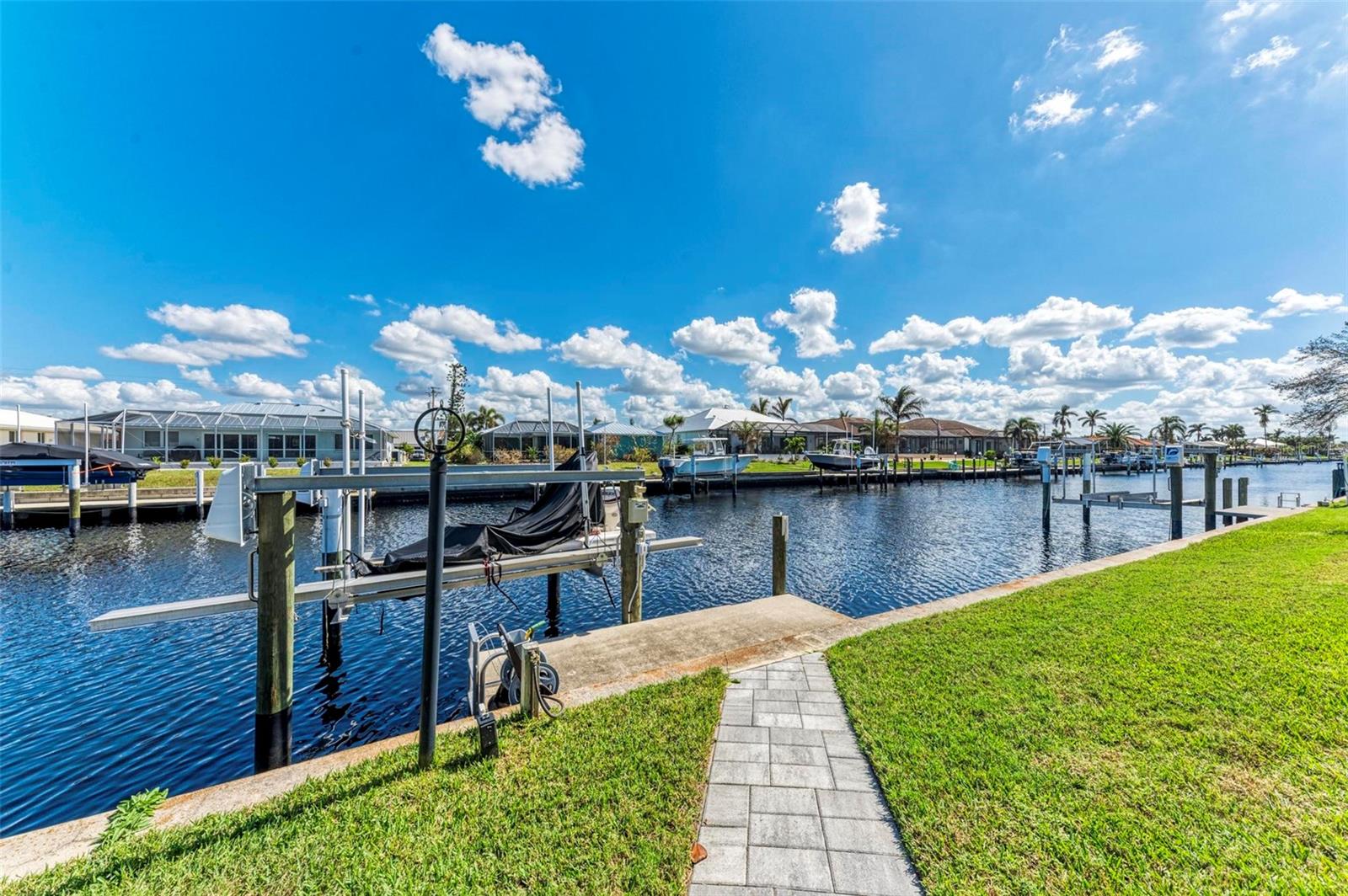 Image 3 of 50 For 630 Coronado Drive