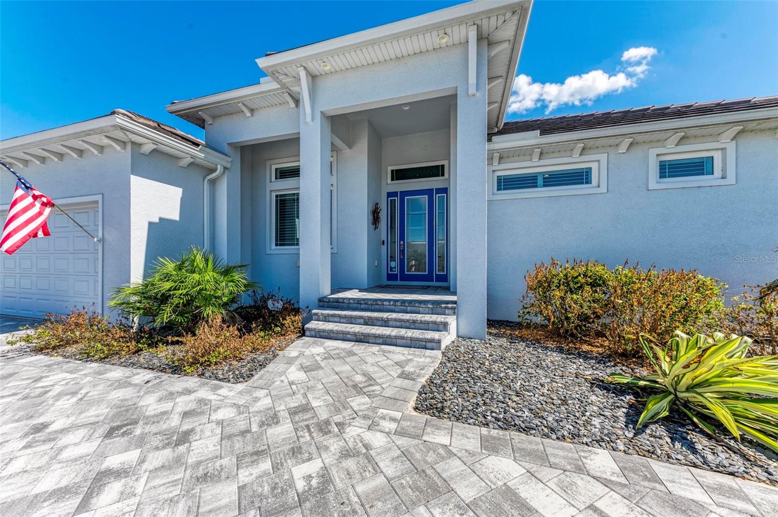 Image 7 of 50 For 630 Coronado Drive