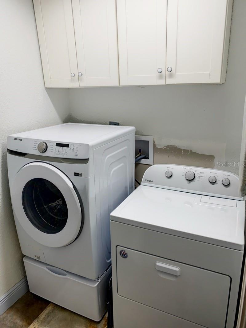 Image 22 of 26 For 572 Belvedere Court