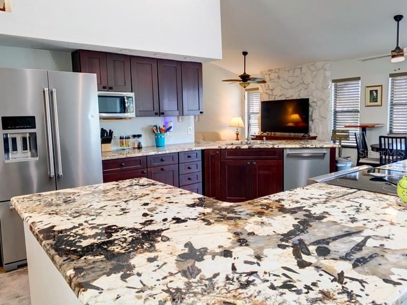 Image 3 of 26 For 572 Belvedere Court