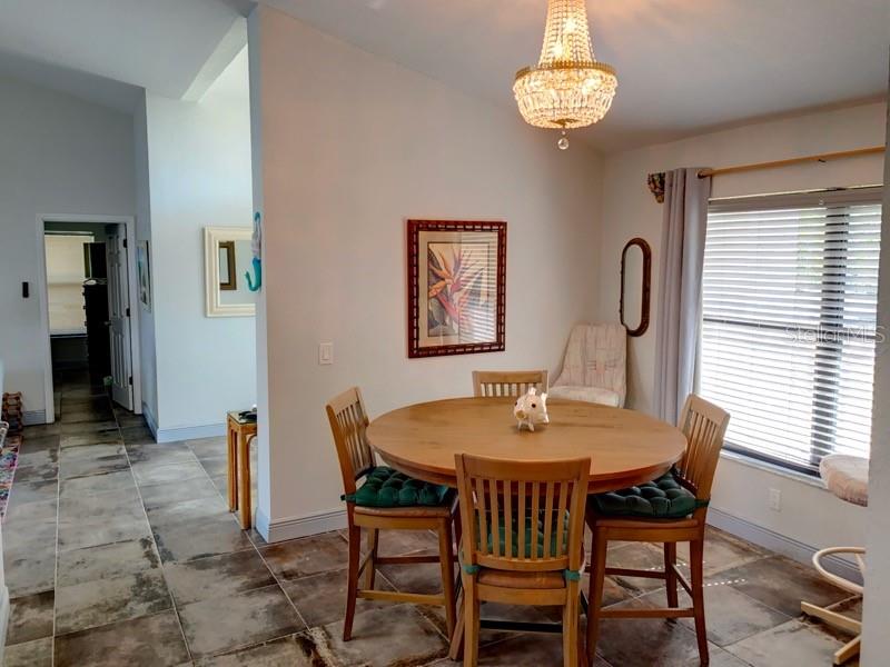 Image 9 of 26 For 572 Belvedere Court