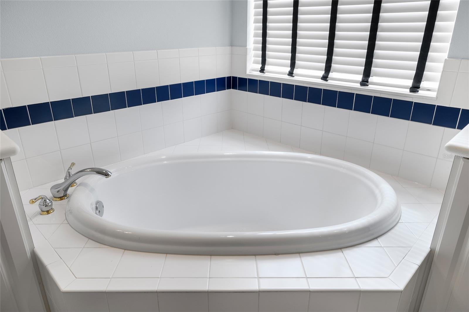 Image 26 of 44 For 7478 Edenmore Street