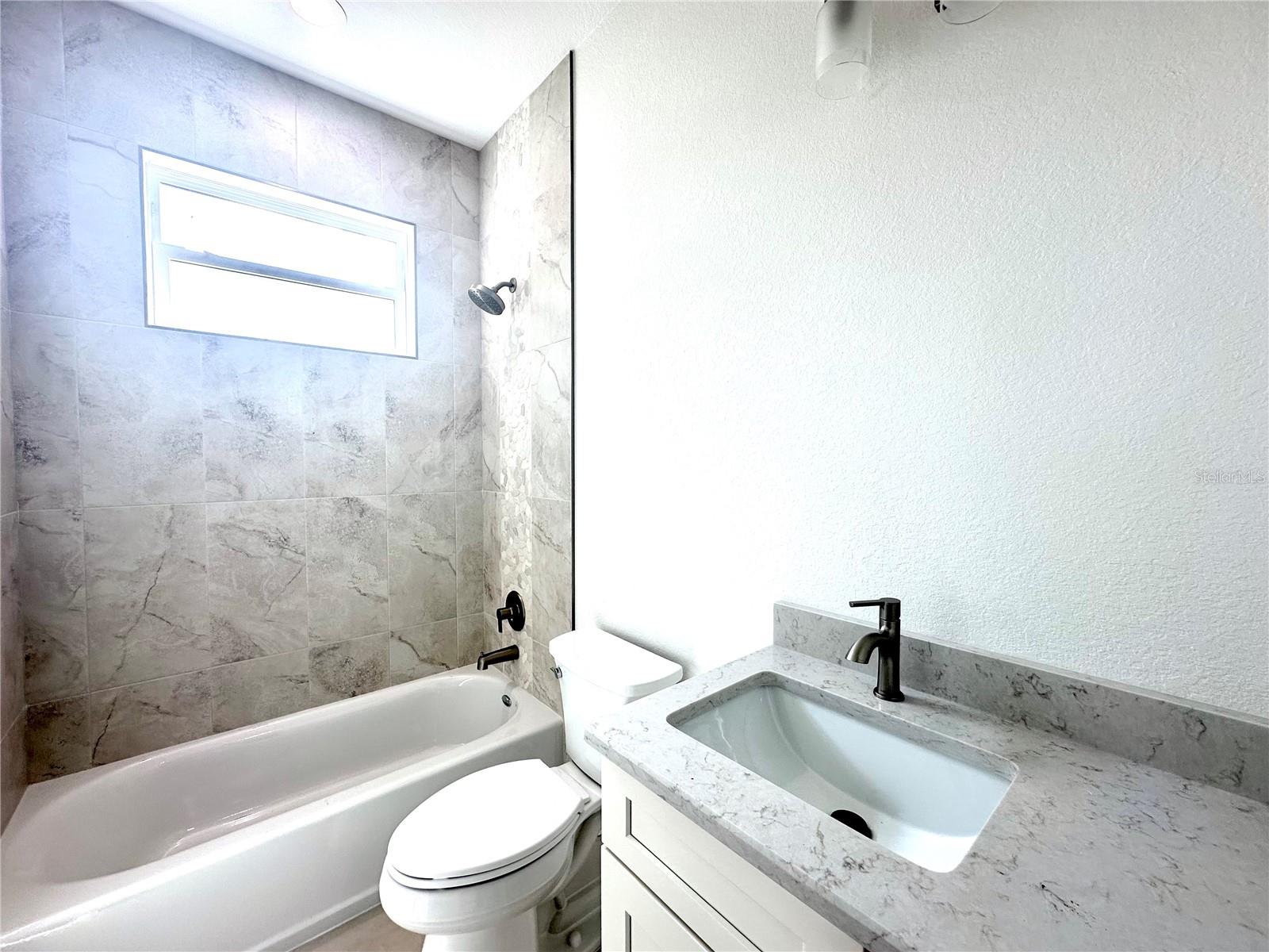 Image 25 of 40 For 26127 Northern Cross Road