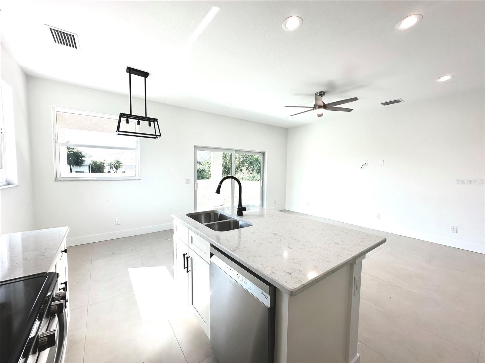 Image 37 of 40 For 26127 Northern Cross Road