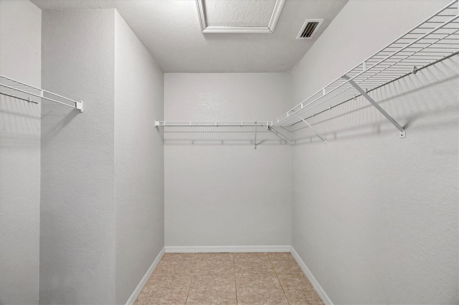 Image 16 of 23 For 2112 Jacobs Street