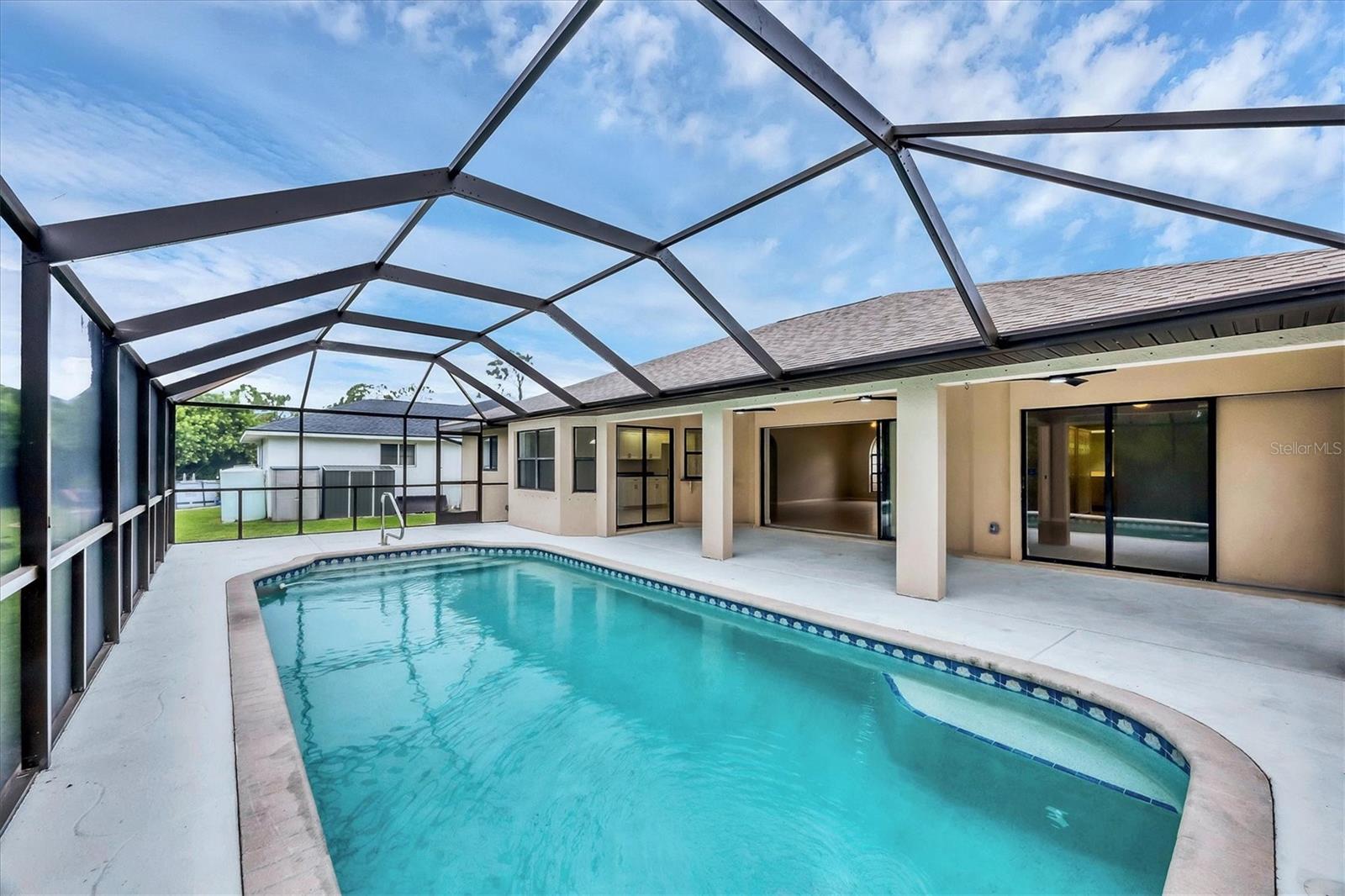 Image 20 of 23 For 2112 Jacobs Street