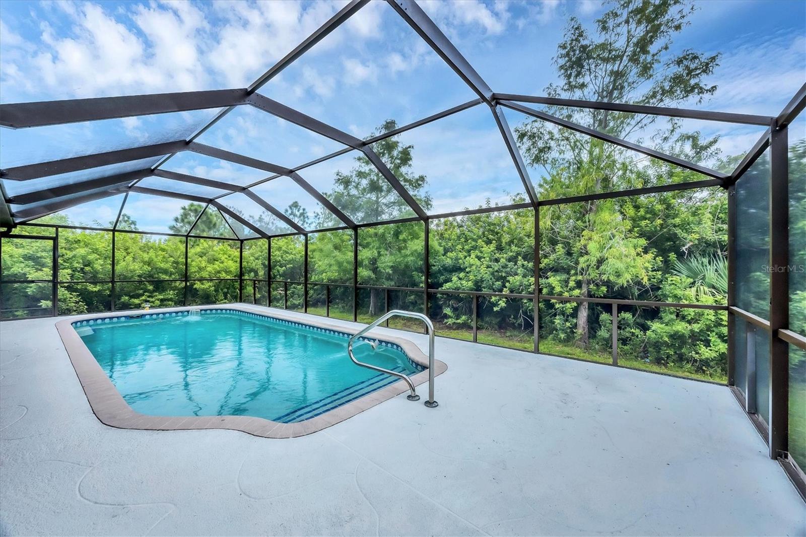 Image 22 of 23 For 2112 Jacobs Street