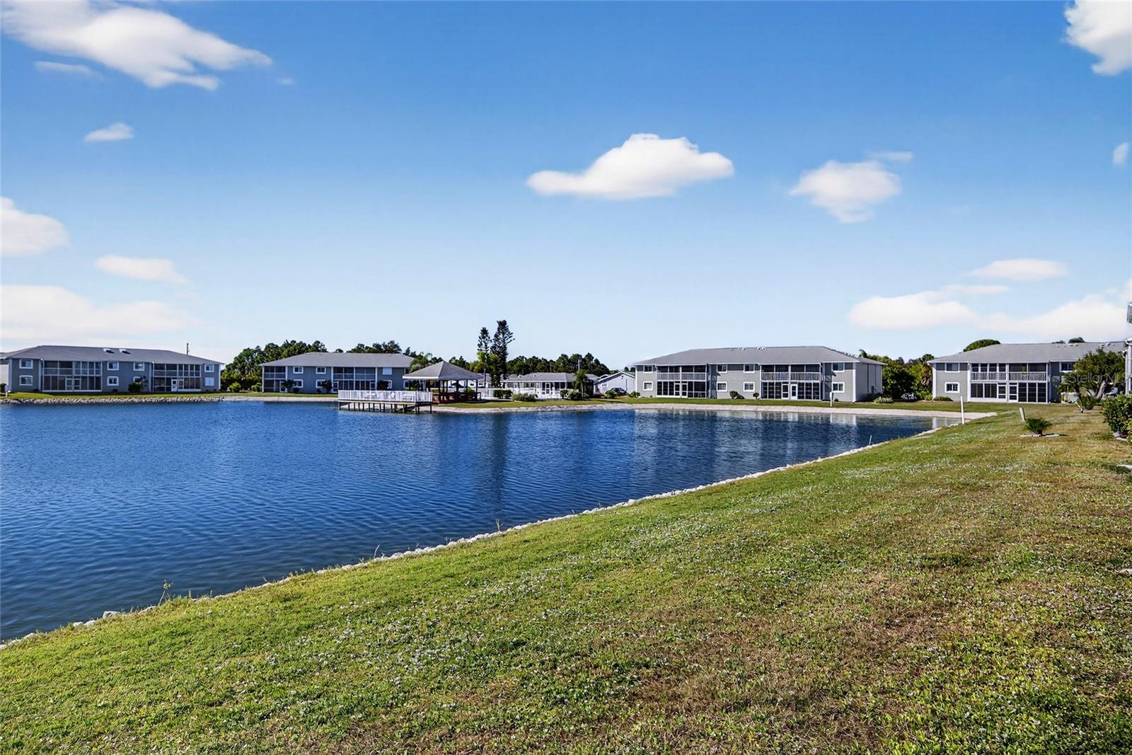 Image 20 of 30 For 3310 Loveland Boulevard 2104