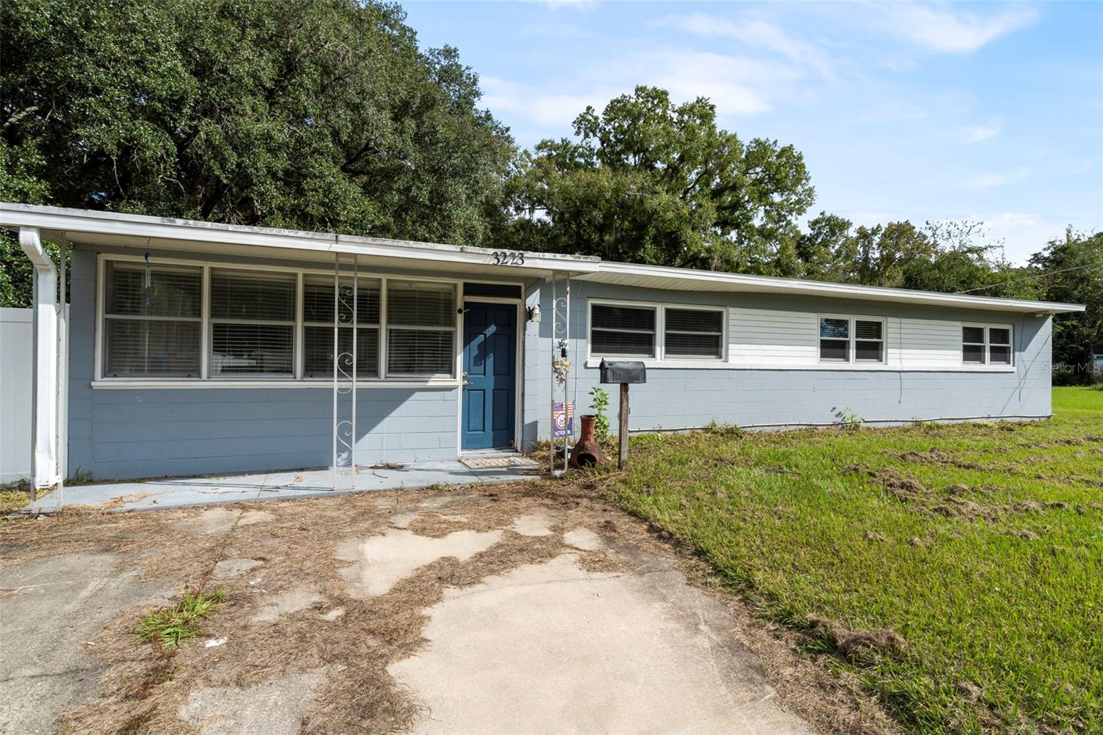 Image 11 of 43 For 3223 Hampton Avenue E