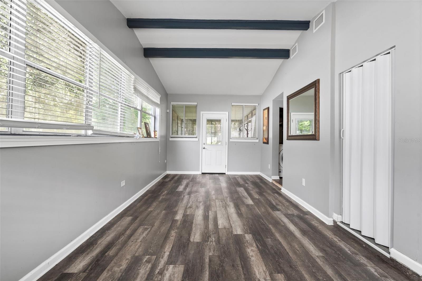 Image 13 of 43 For 3223 Hampton Avenue E