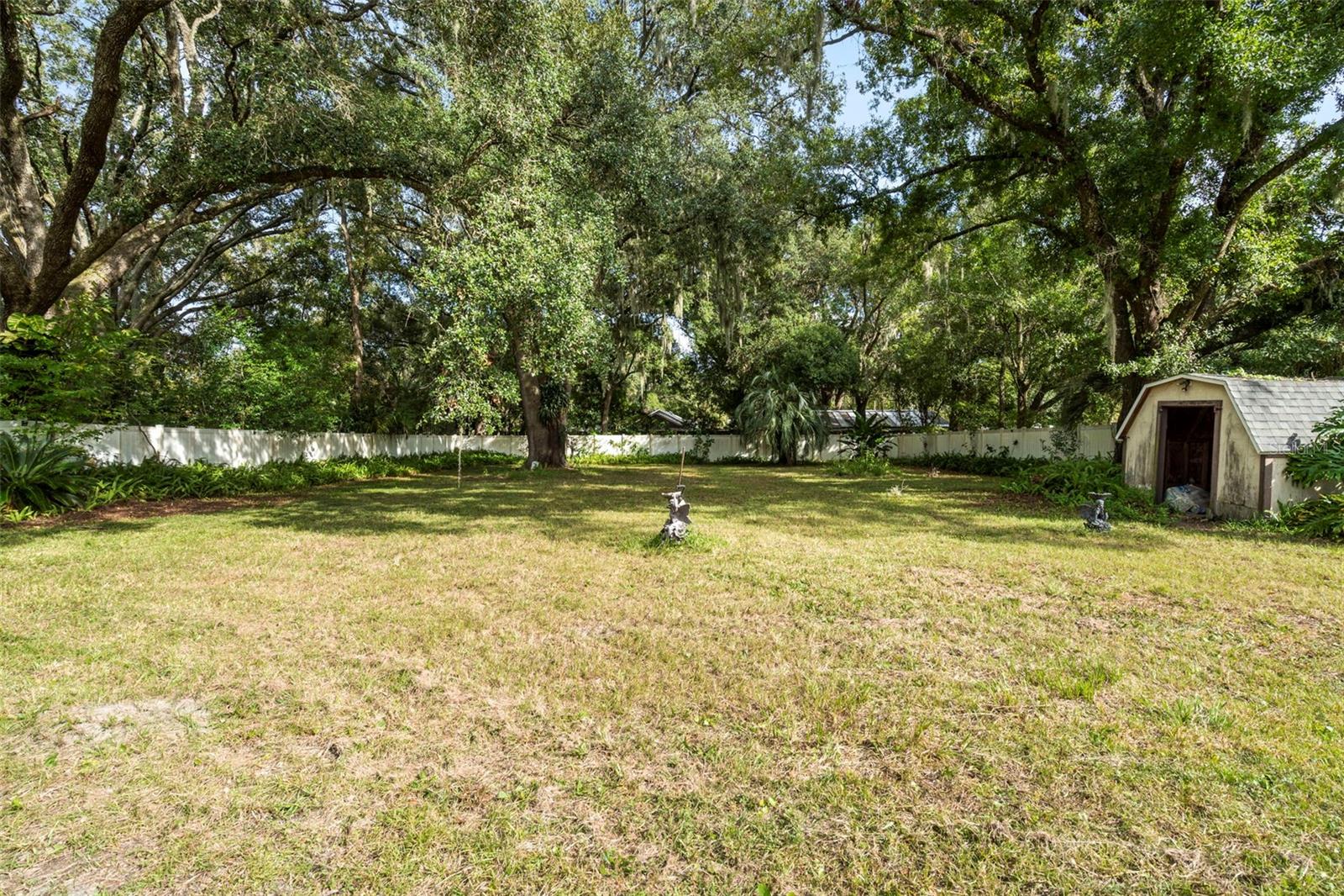 Image 32 of 43 For 3223 Hampton Avenue E