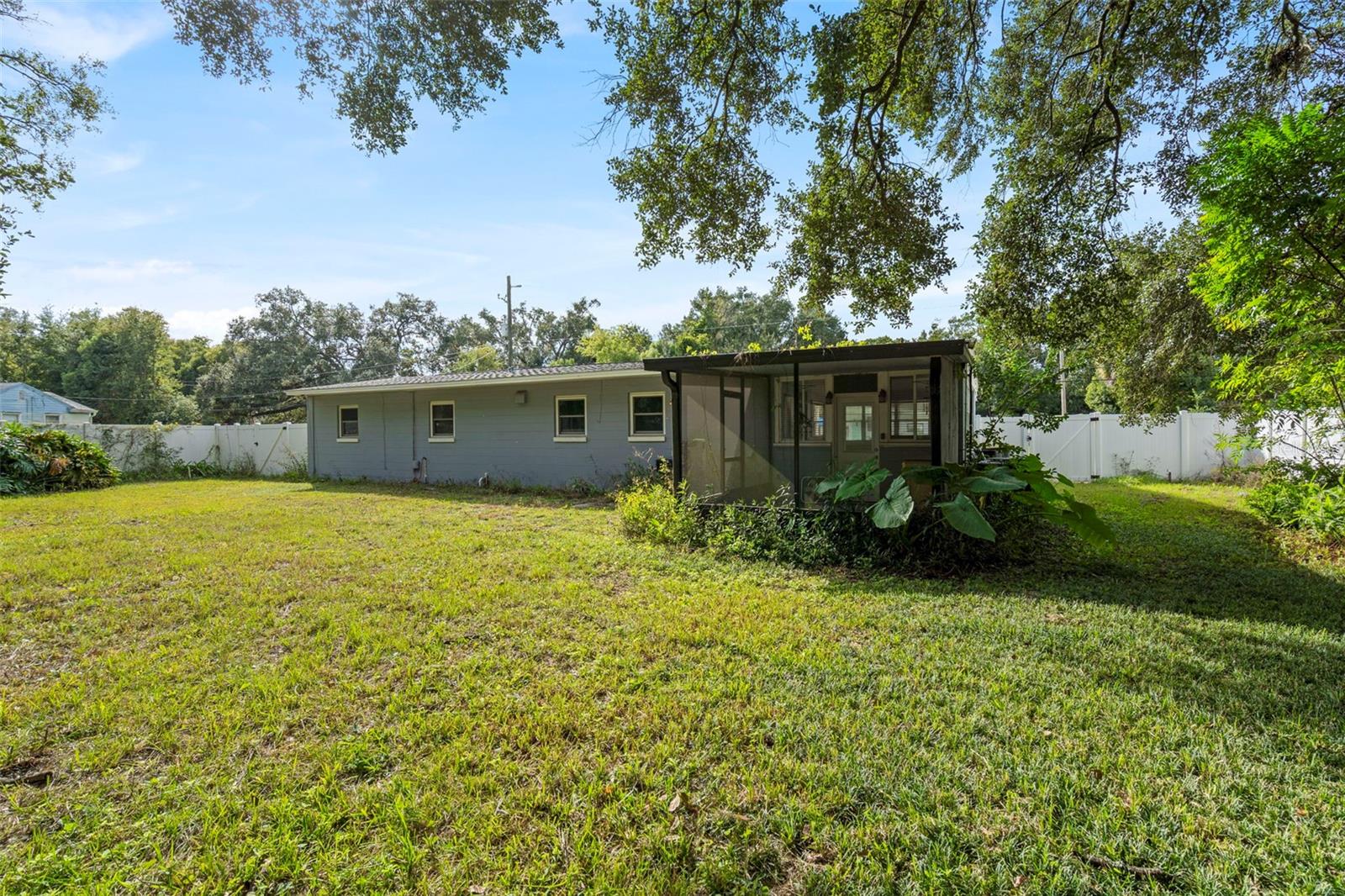 Image 42 of 43 For 3223 Hampton Avenue E