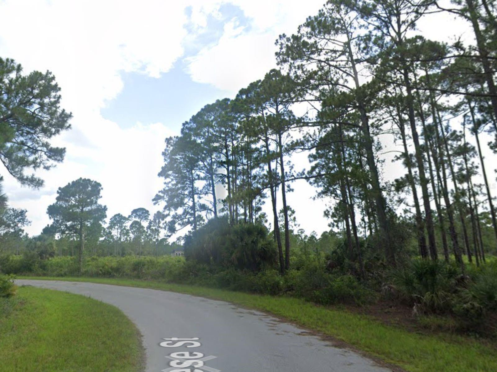 Image 3 of 5 For 463 Reese Street