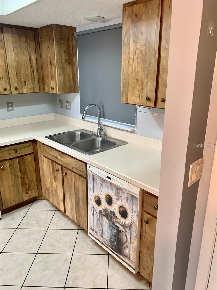 Image 10 of 30 For 2395 Harbor Boulevard 109