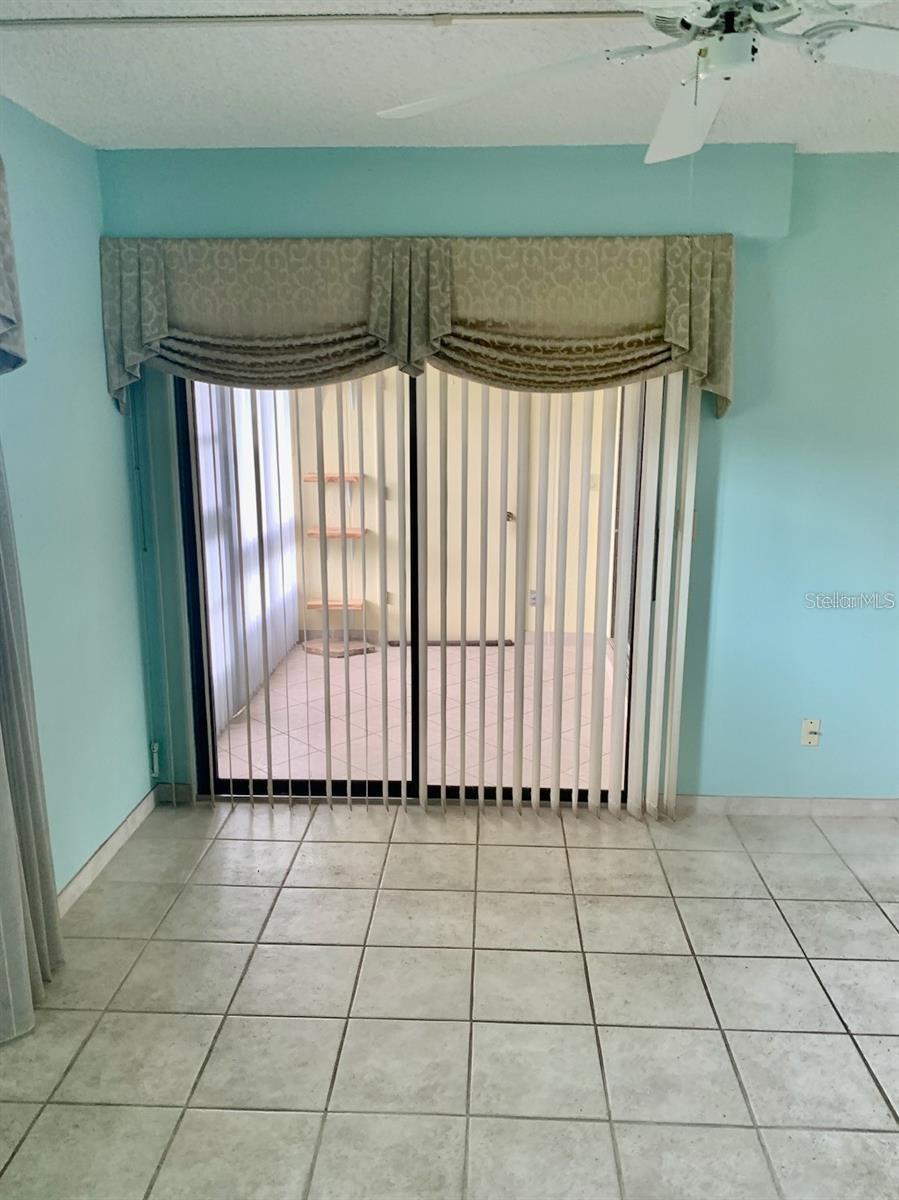 Image 12 of 30 For 2395 Harbor Boulevard 109