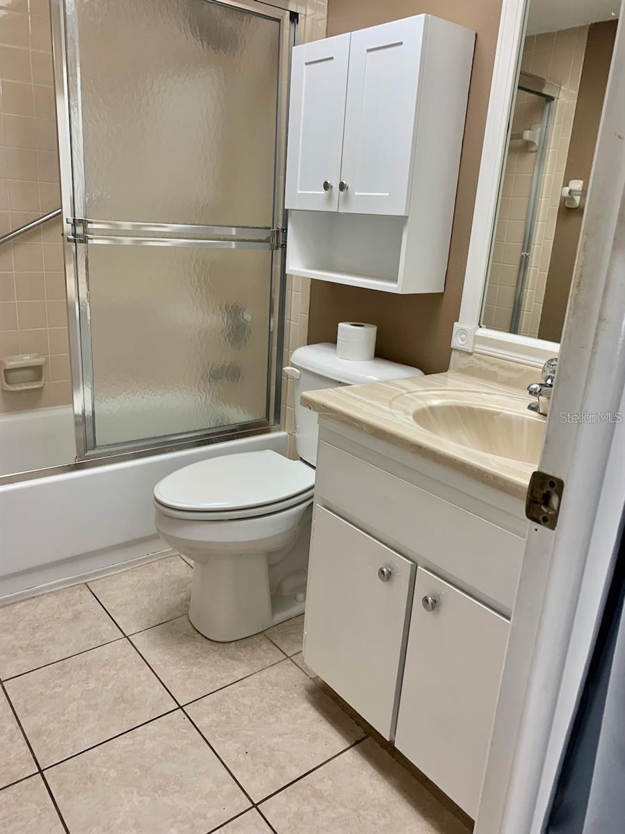 Image 23 of 30 For 2395 Harbor Boulevard 109